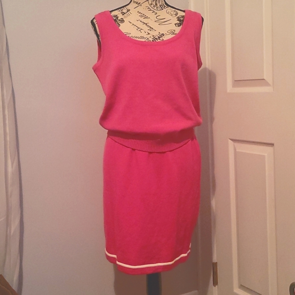2 pc hot pink st john